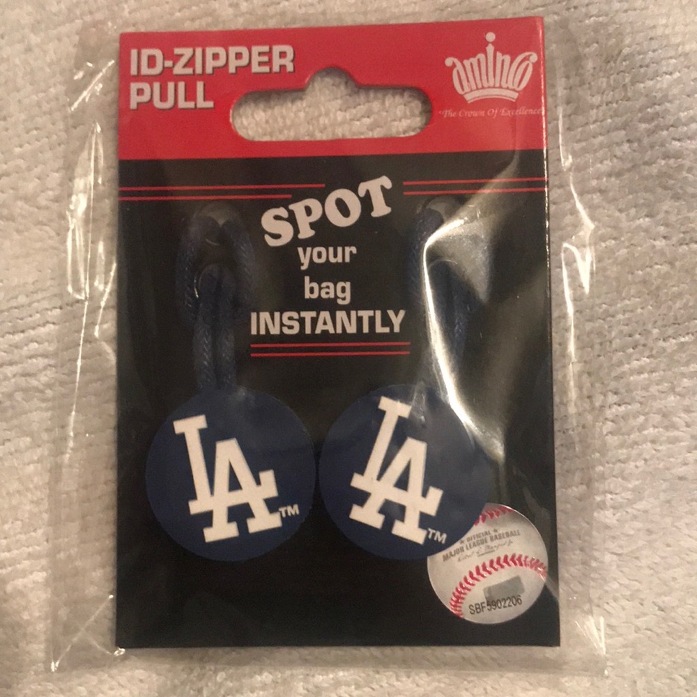 ID-ZIPPER PULL (Dodgers)